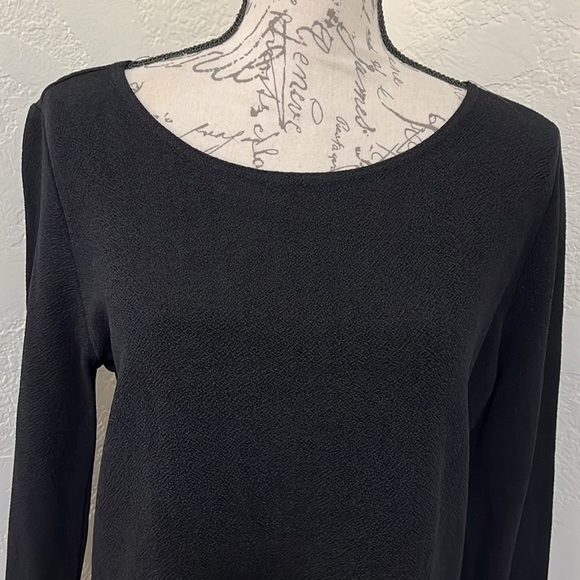 Travel Elegance Long Sleeve Black Top.
Size Large - Picture 3 of 15